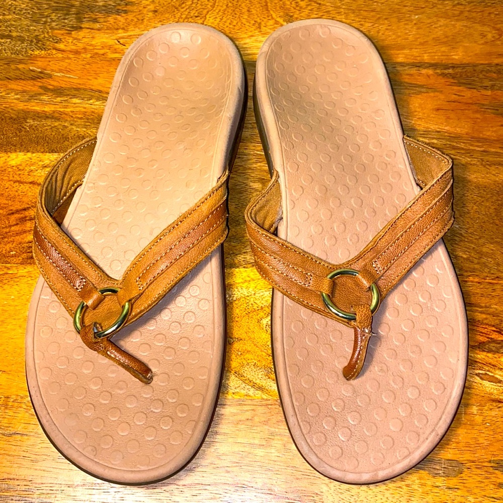 Vionic Tan Thong Slide Sandals Women’s 9